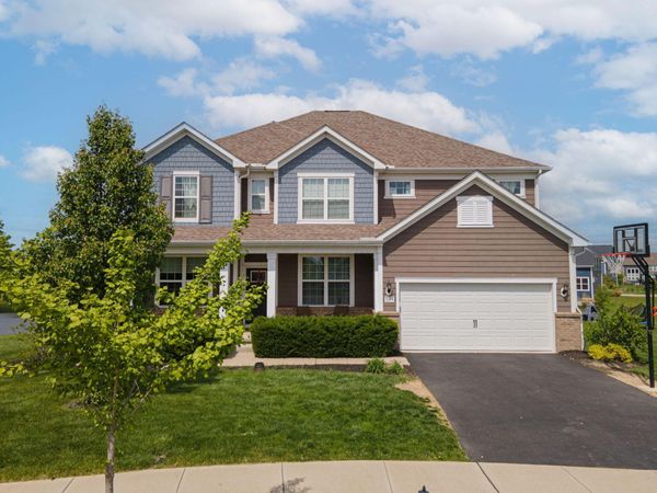 324 Silver Fox Way , Delaware, OH 43015