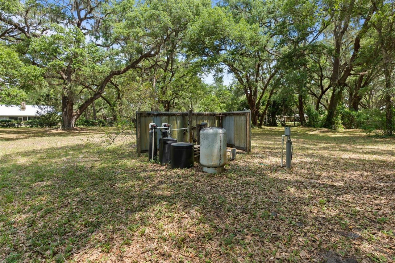 1153 Cr 722, Webster, FL 33597 Photo