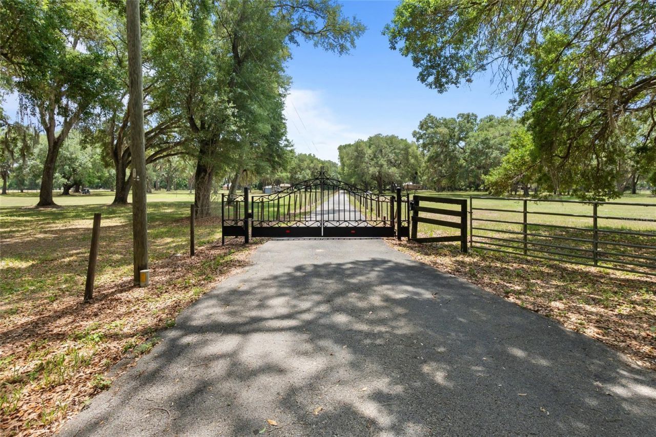 1153 Cr 722, Webster, FL 33597 Photo