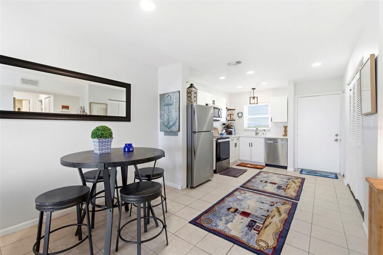 4939 Floramar Terrace , Unit 501, New Port Richey, FL 34652 Photo