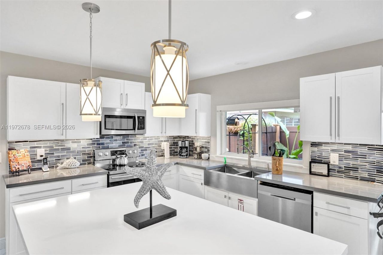 1236 NE 18th Ave , Fort Lauderdale, FL 33304 Photo