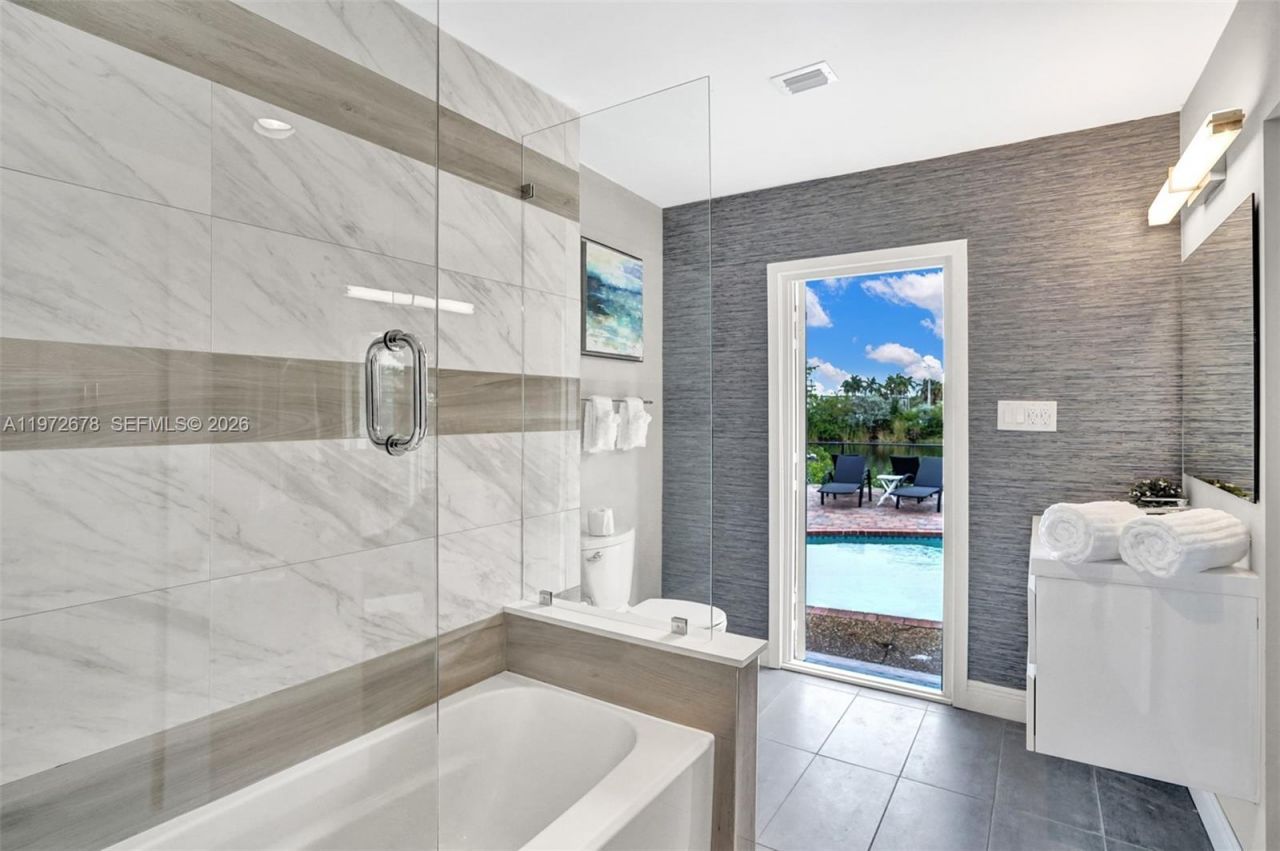 1236 NE 18th Ave , Fort Lauderdale, FL 33304 Photo