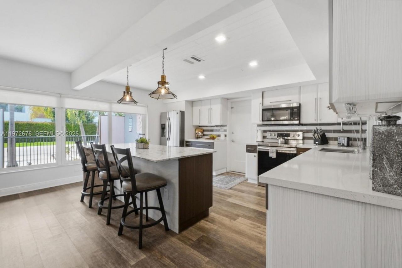 1236 NE 18th Ave , Fort Lauderdale, FL 33304 Photo