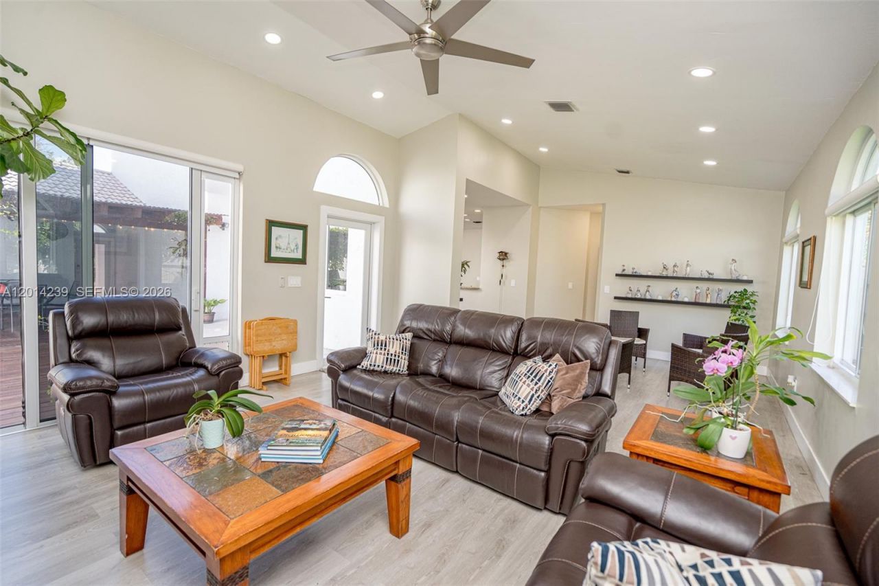 Please Call For Address, Pembroke Pines, FL 33028 Photo