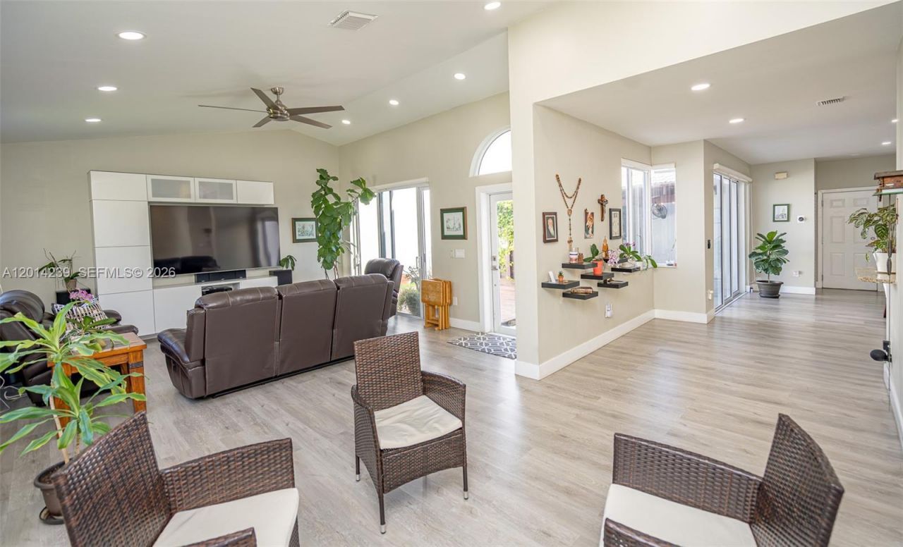 Please Call For Address, Pembroke Pines, FL 33028 Photo