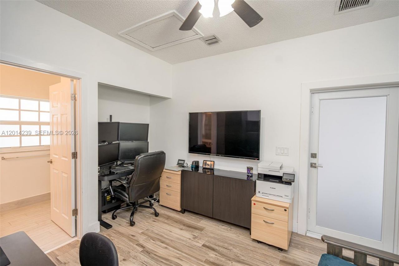 Please Call For Address, Pembroke Pines, FL 33028 Photo