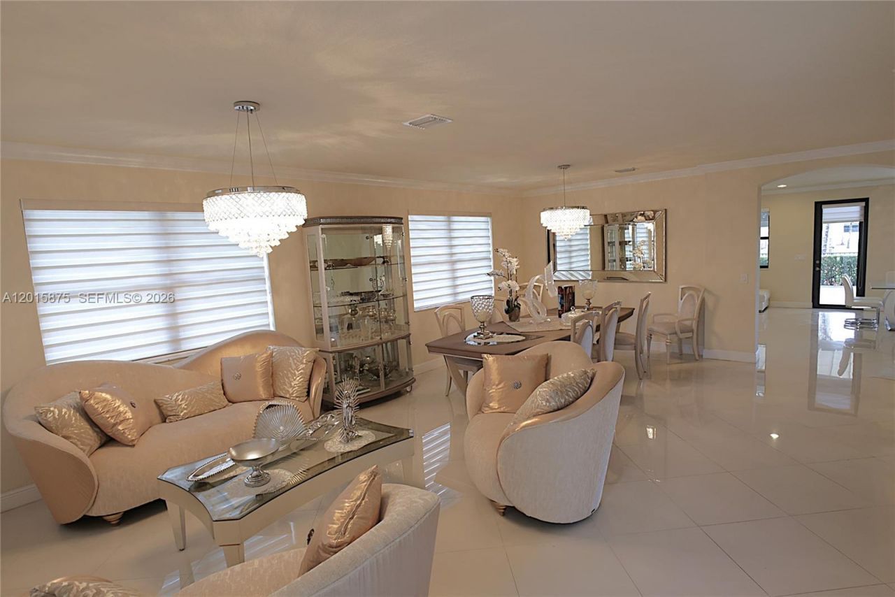 8925 NW 99th Ave , Doral, FL 33178 Photo