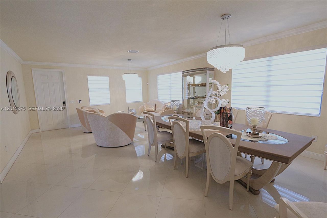 8925 NW 99th Ave , Doral, FL 33178 Photo
