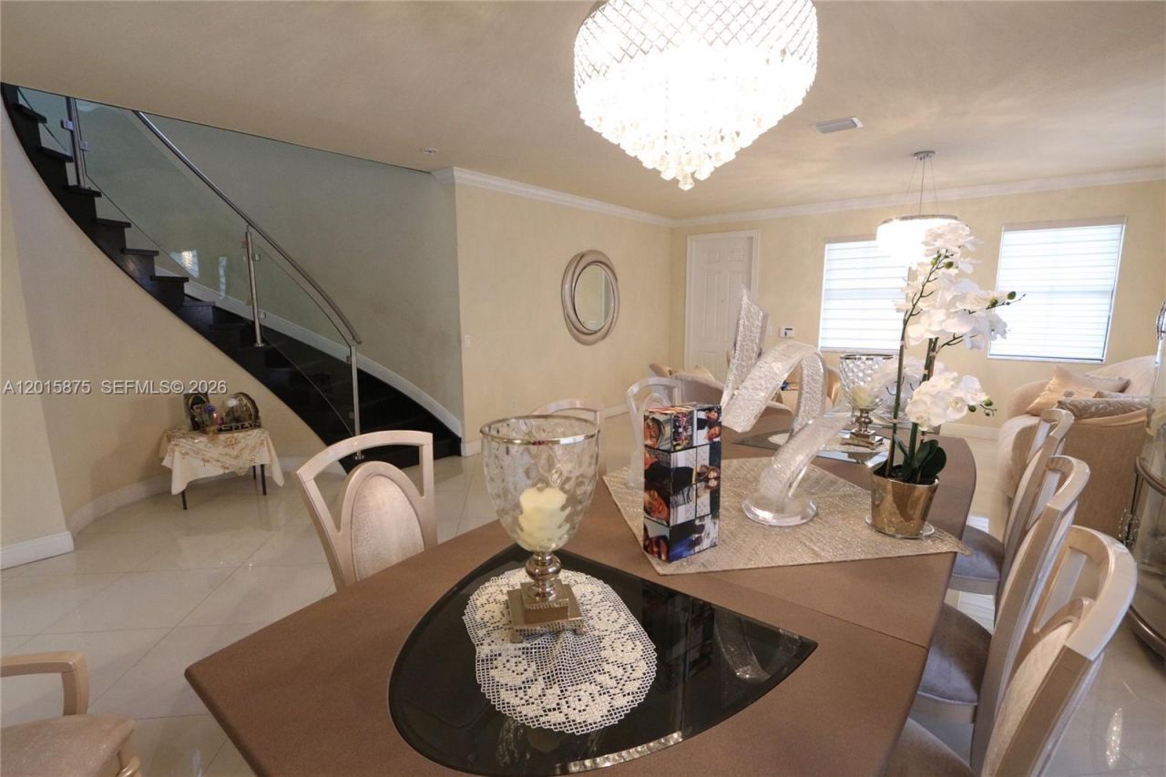 8925 NW 99th Ave , Doral, FL 33178 Photo