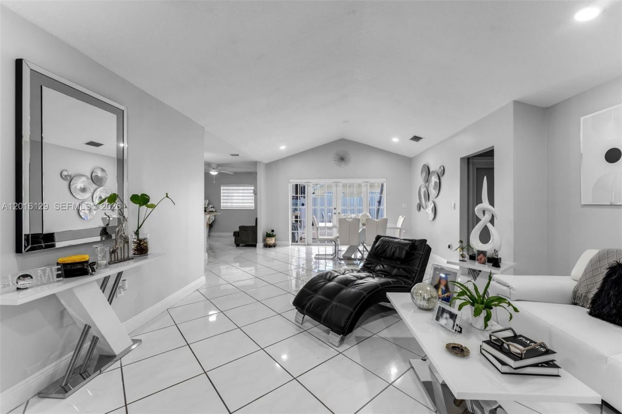 15480 SW 144th Ave, Miami, FL 33177 Photo