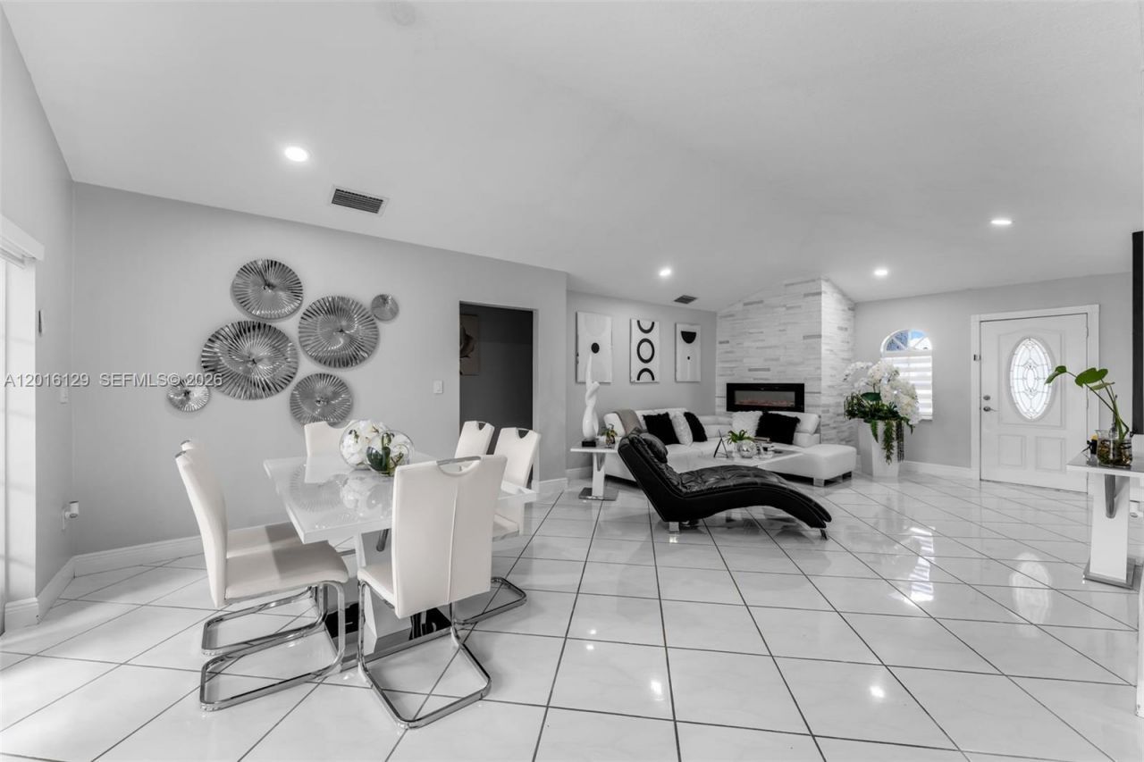 15480 SW 144th Ave, Miami, FL 33177 Photo