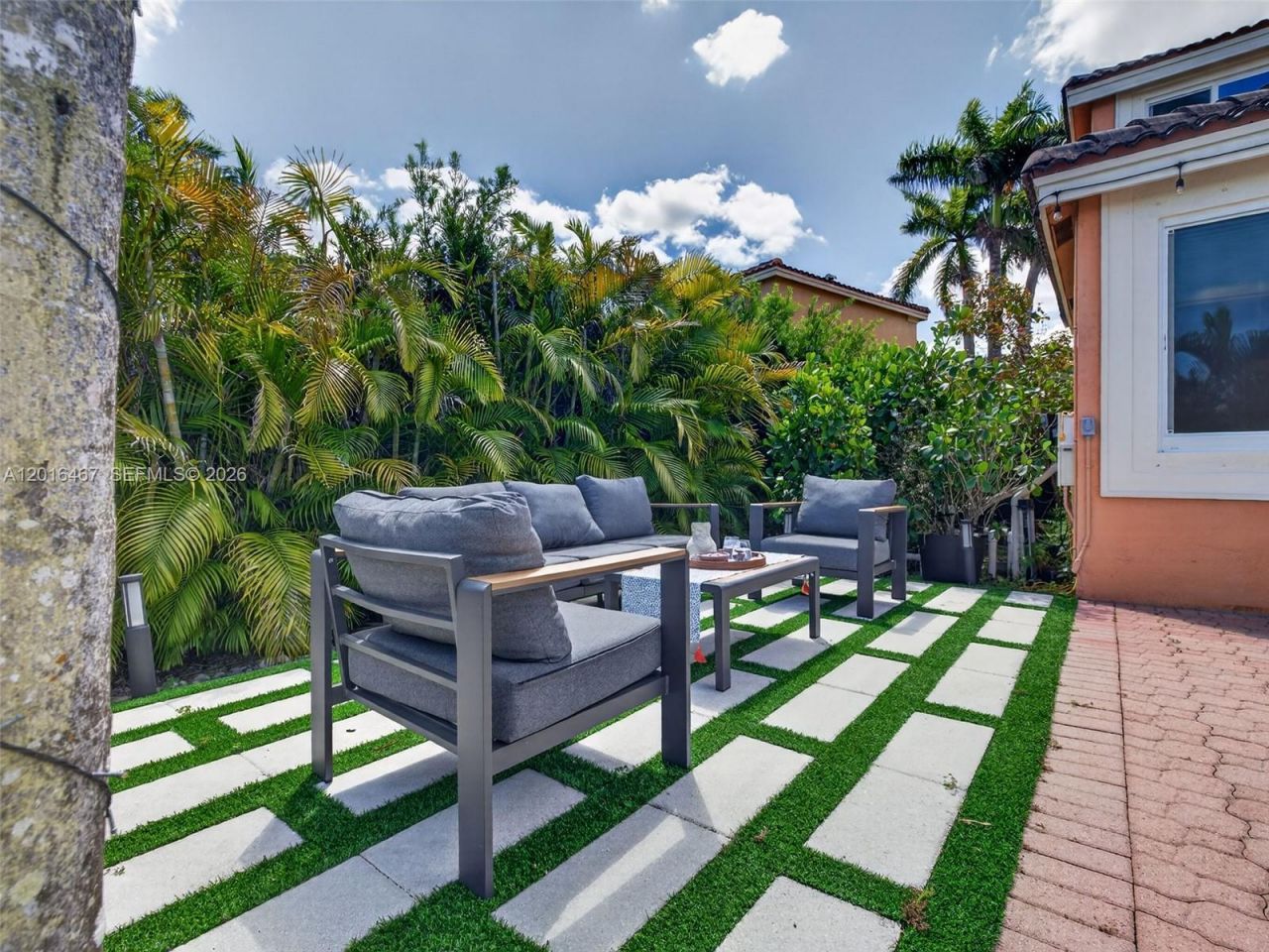 250 Conservation Dr, Weston, FL 33327 Photo