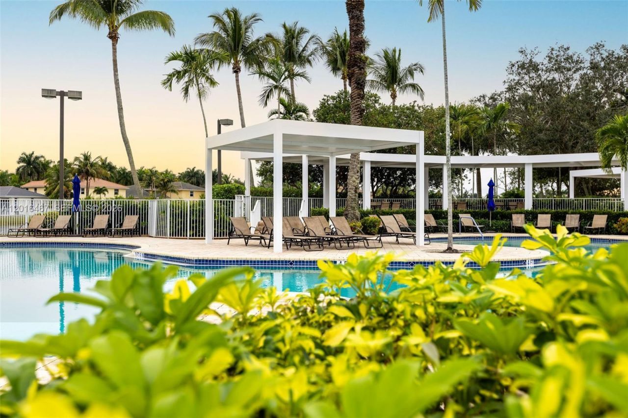 250 Conservation Dr, Weston, FL 33327 Photo
