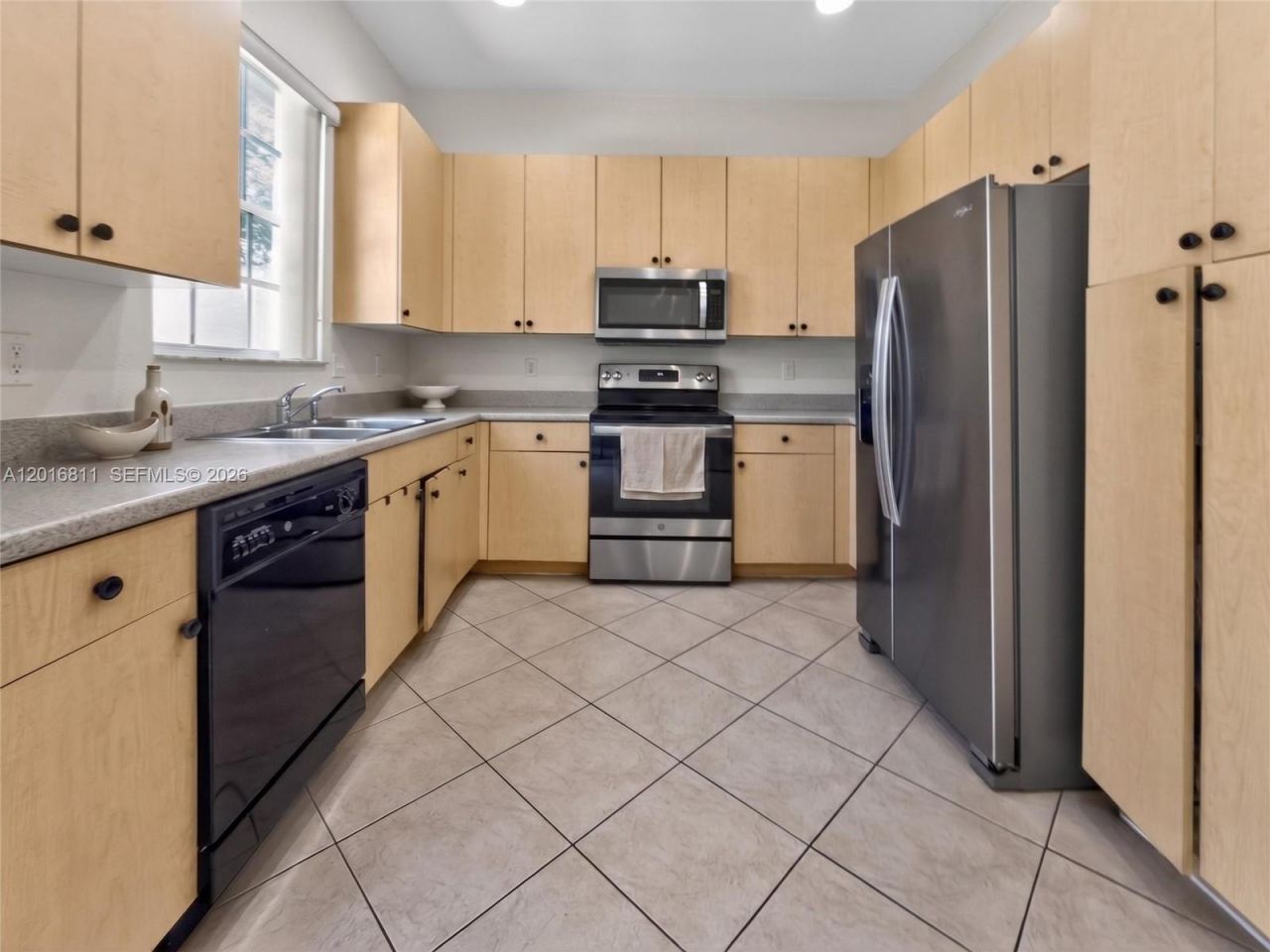 12415 SW 42nd St, Miramar, FL 33027 Photo
