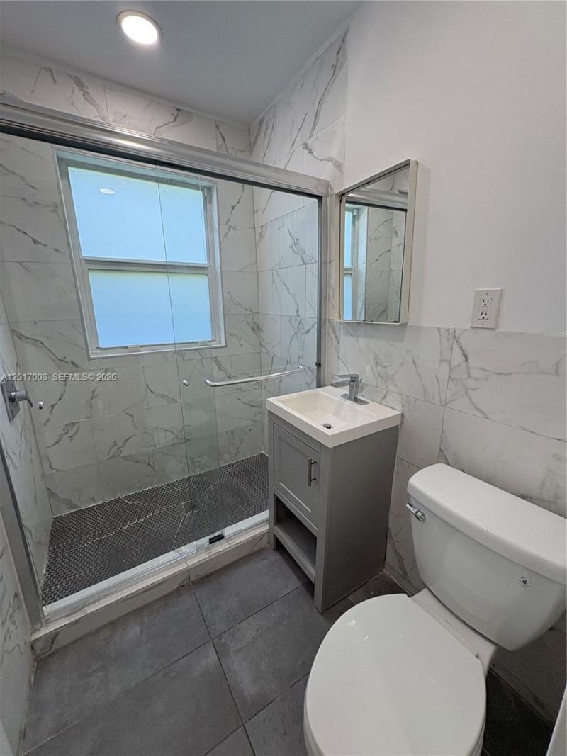 3237 SW 4th St , Unit 4, Miami, FL 33135 Photo