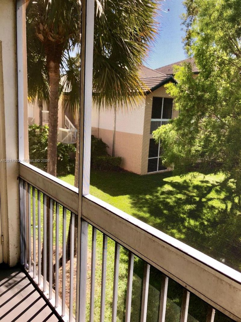 9855 Westview Dr , Unit 723, Coral Springs, FL 33076 Photo