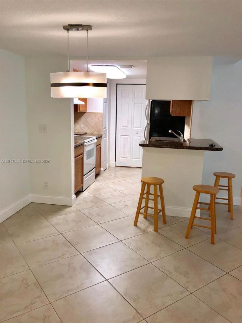 9855 Westview Dr , Unit 723, Coral Springs, FL 33076 Photo