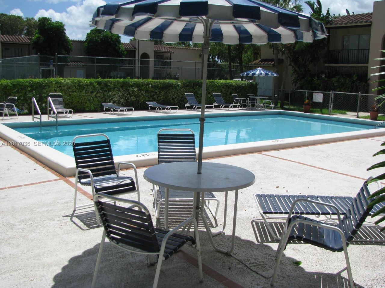 10832 N Kendall Dr, Unit U11, Miami, FL 33176 Photo