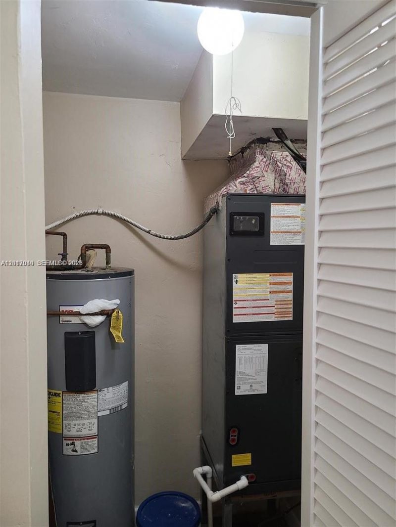 2713 NW 47th Ter, Unit 504, Lauderdale Lakes, FL 33313 Photo