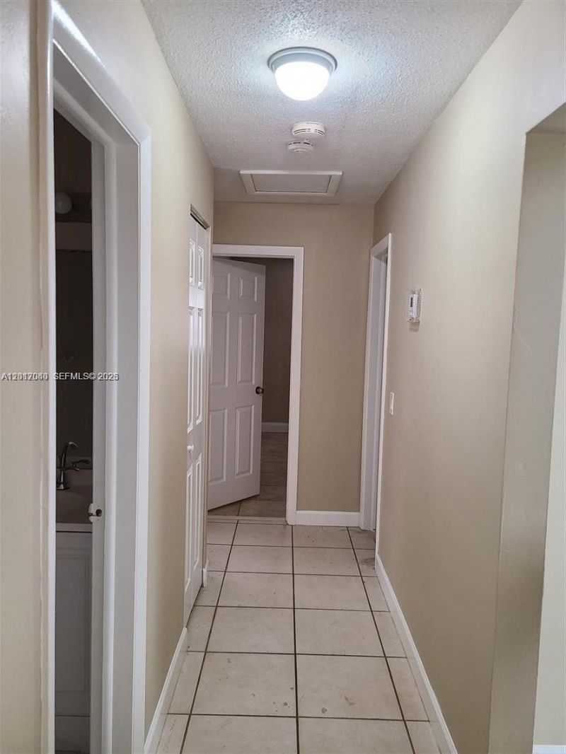2713 NW 47th Ter, Unit 504, Lauderdale Lakes, FL 33313 Photo