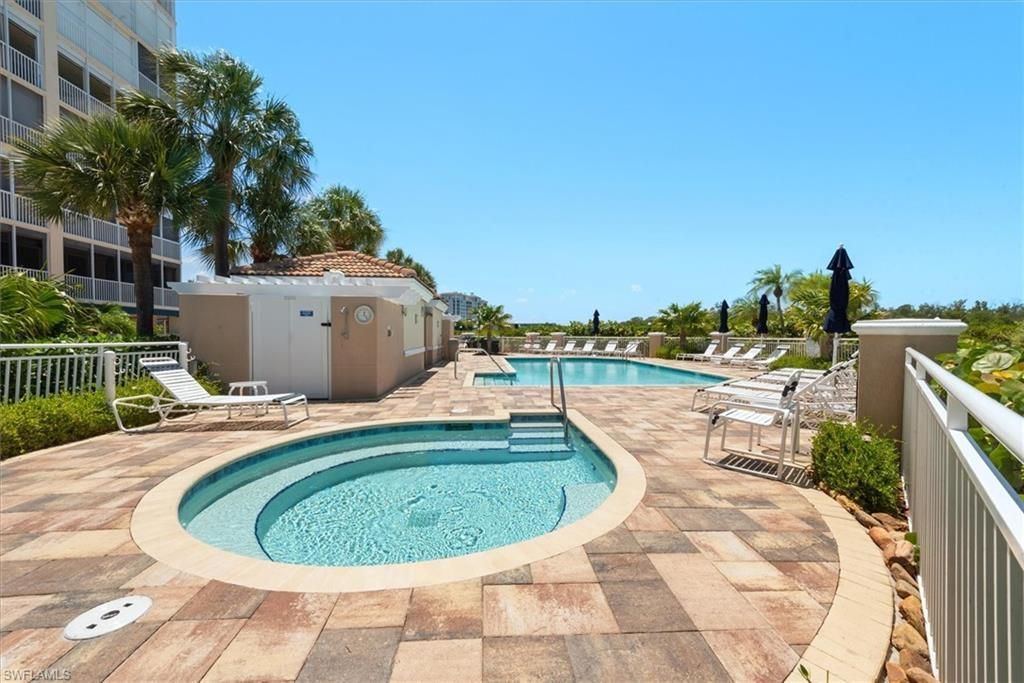 425 Dockside Dr, Unit PH-1, Naples, FL 34110 Photo
