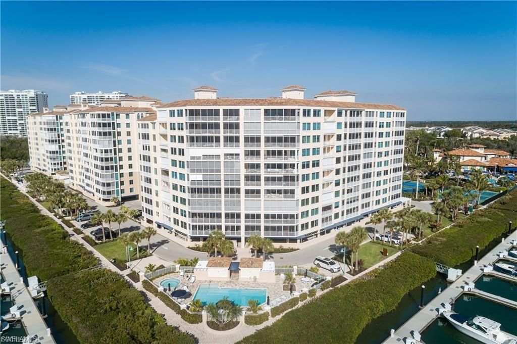 425 Dockside Dr, Unit PH-1, Naples, FL 34110 Photo