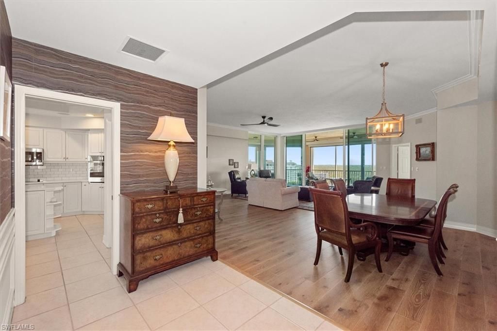 425 Dockside Dr, Unit PH-1, Naples, FL 34110 Photo