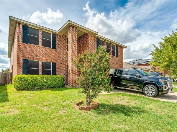 9008 Quarter Horse Lane, Fort Worth, TX 76123