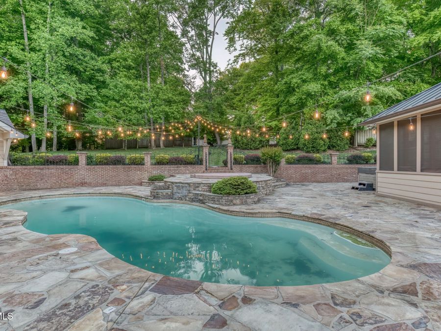 Property Image 101