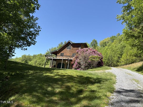 371 Buck Mountain Road, Roan Mountain, TN 37687