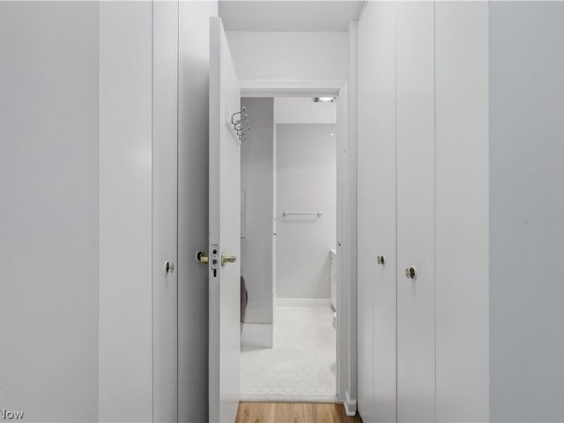 3167 Linden Road, Unit 201, Rocky River, OH 44116 Photo 16