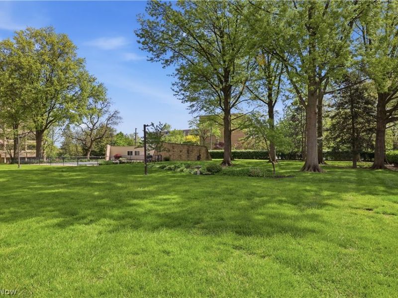 3167 Linden Road, Unit 201, Rocky River, OH 44116 Photo 23