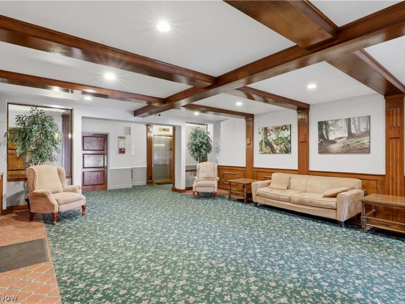 3167 Linden Road, Unit 201, Rocky River, OH 44116 Photo 3