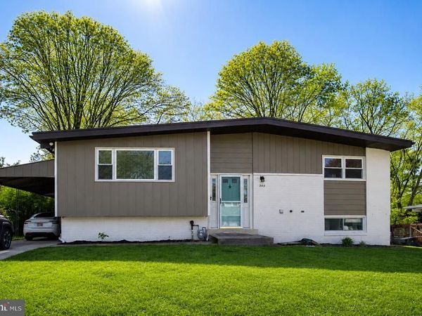 703 BENT LANE, NEWARK, DE 19711