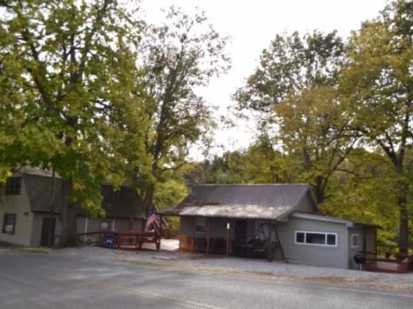 450 Cedar Hill Rd, Celina, TN 38551