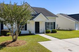 206 Dupont Way photo 4