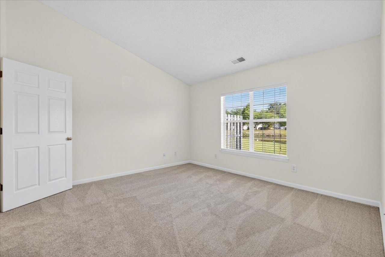 206 Dupont Way Photo 20