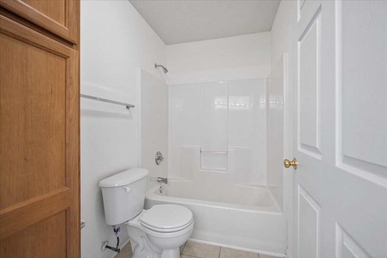 206 Dupont Way Photo 23