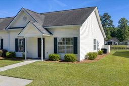 206 Dupont Way photo 4