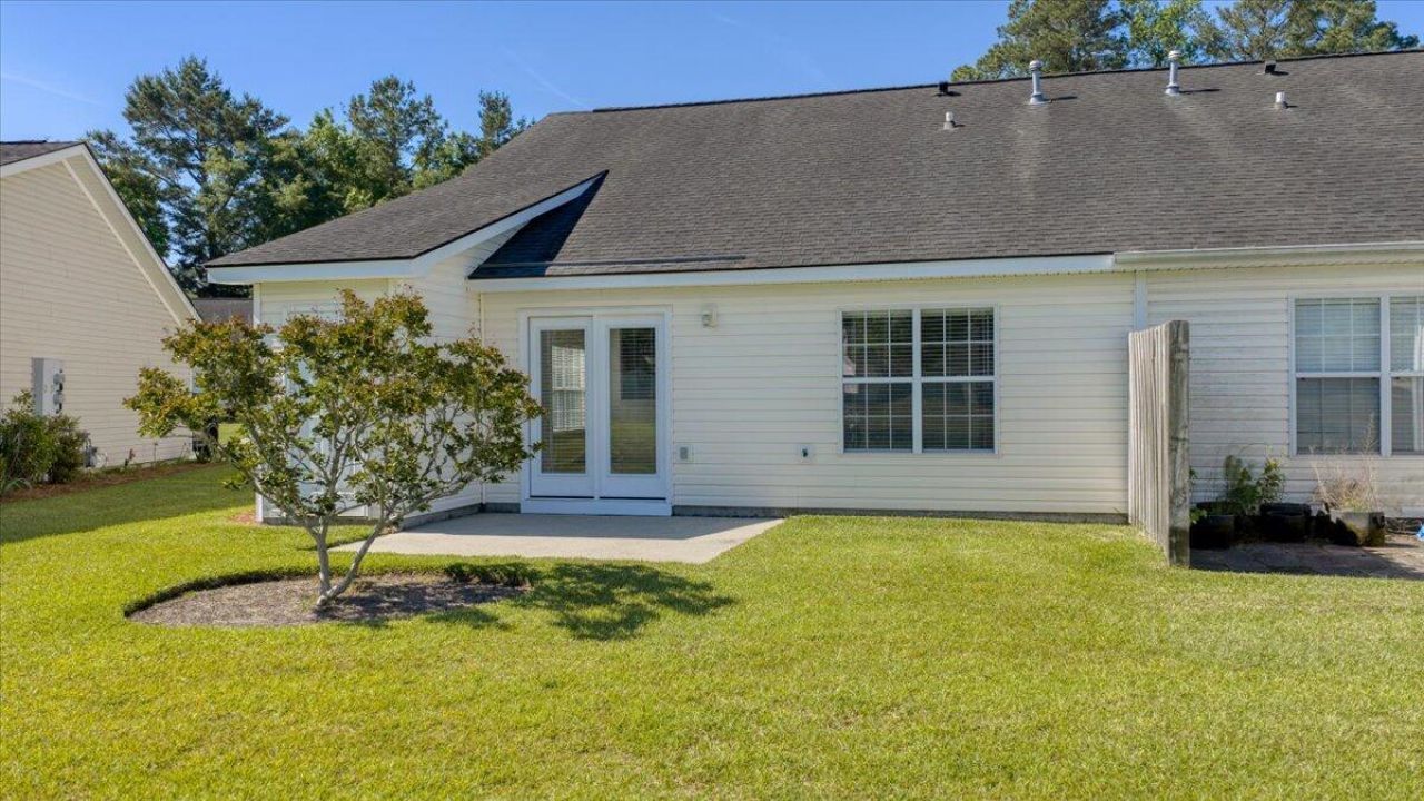 206 Dupont Way Photo 32