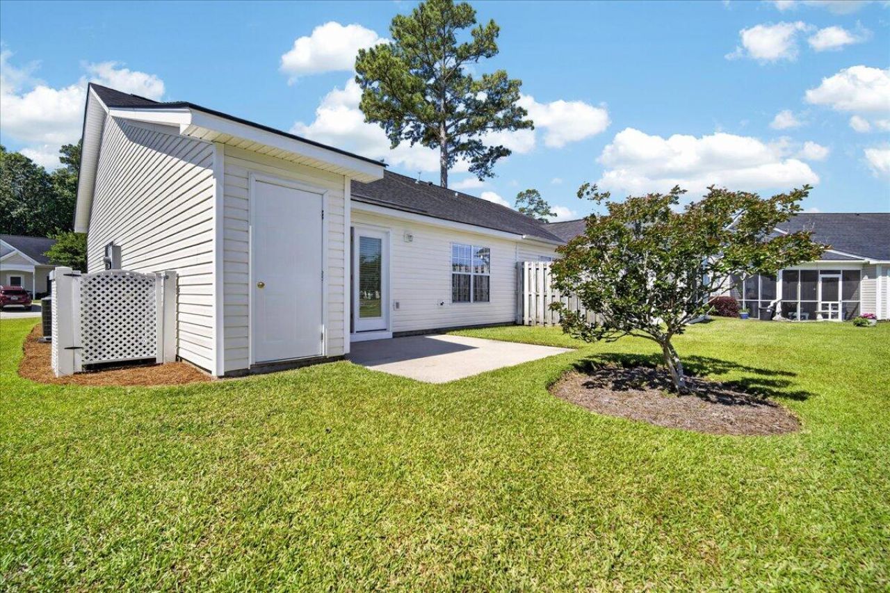 206 Dupont Way Photo 33
