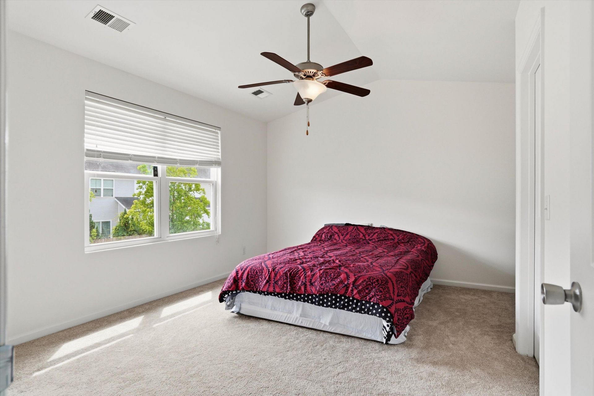 9060 Parlor Drive Photo 17