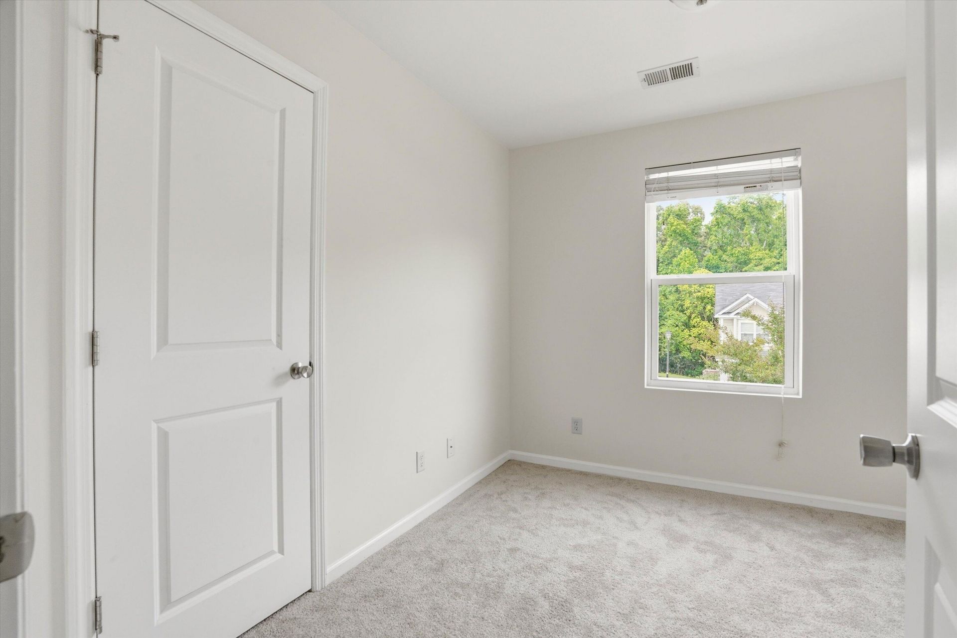 9060 Parlor Drive Photo 20