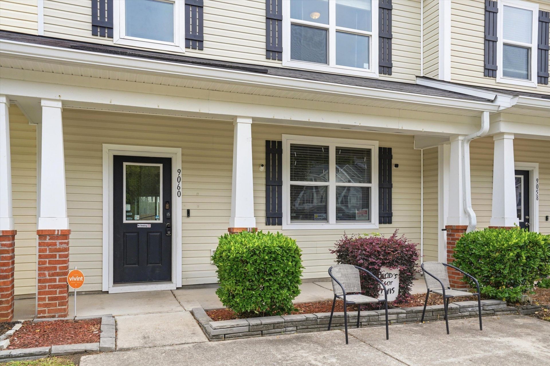9060 Parlor Drive Photo 6