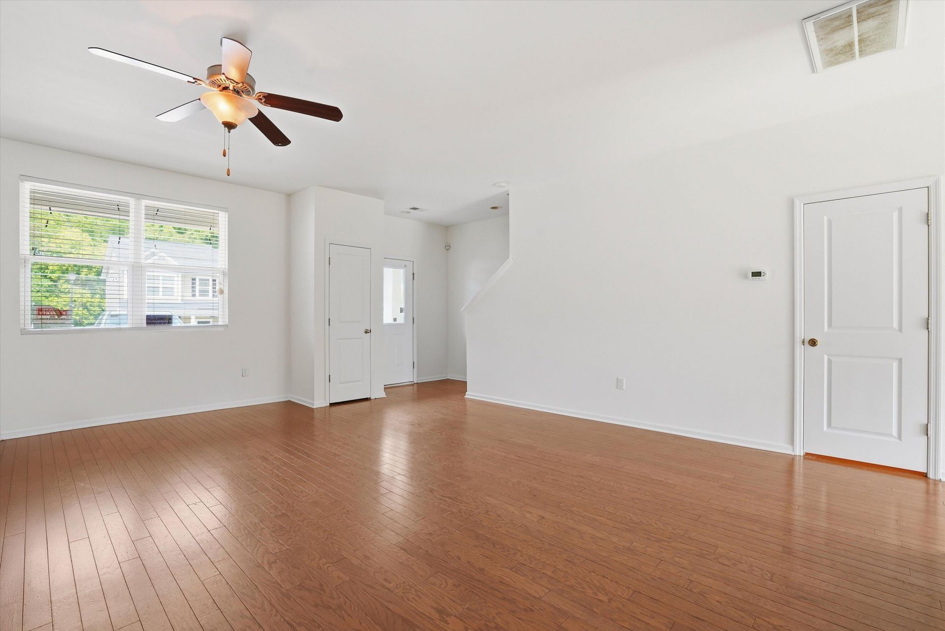 9060 Parlor Drive Photo 9