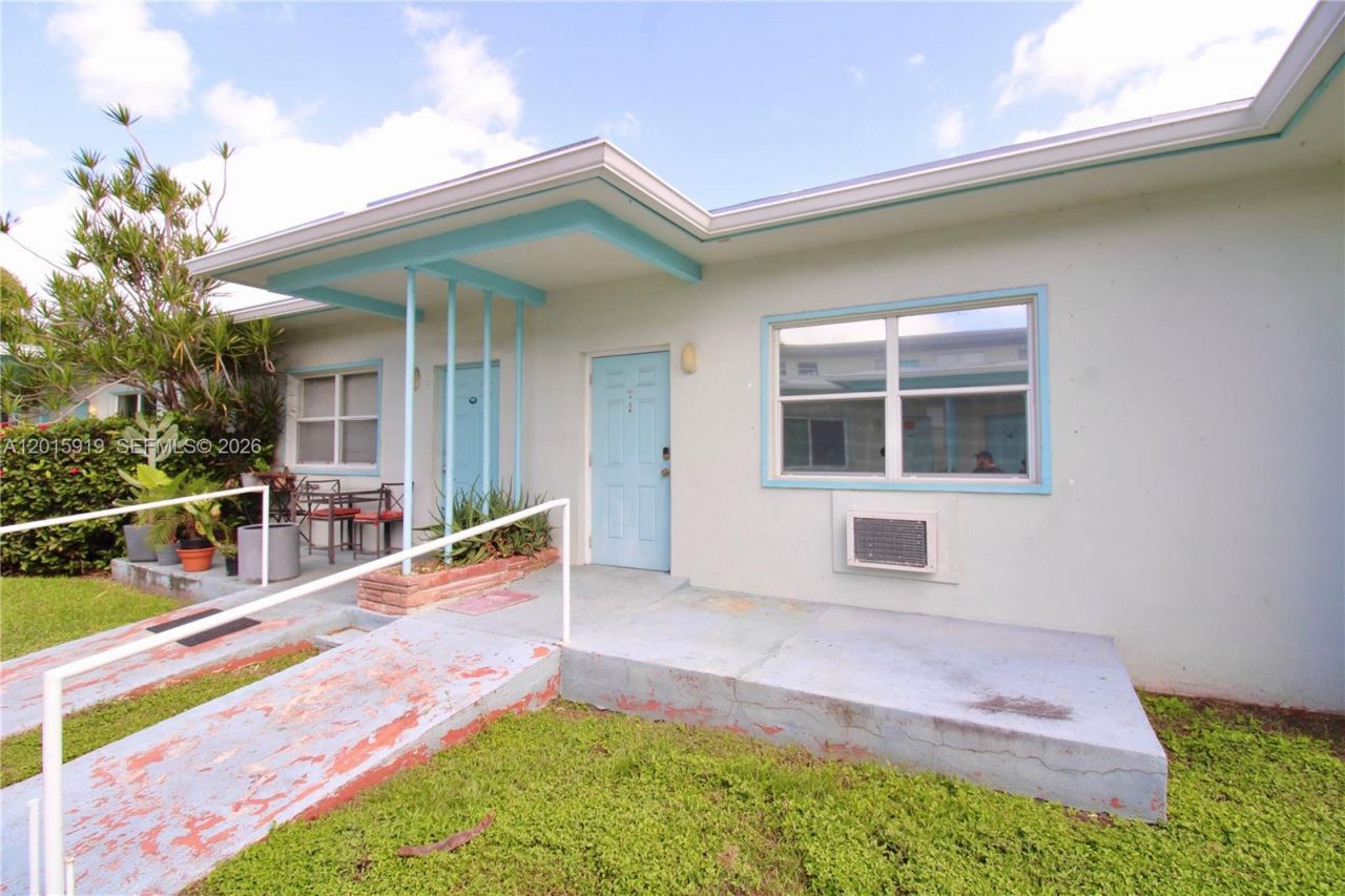 1239 Marseille Dr , Unit 2, Miami Beach, FL 33141 Photo