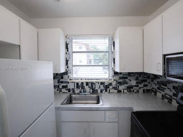 4381 W Flagler St , Unit 3, Miami, FL 33134