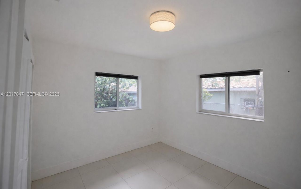 560 NE 67th St , Unit 1, Miami, FL 33138 Photo