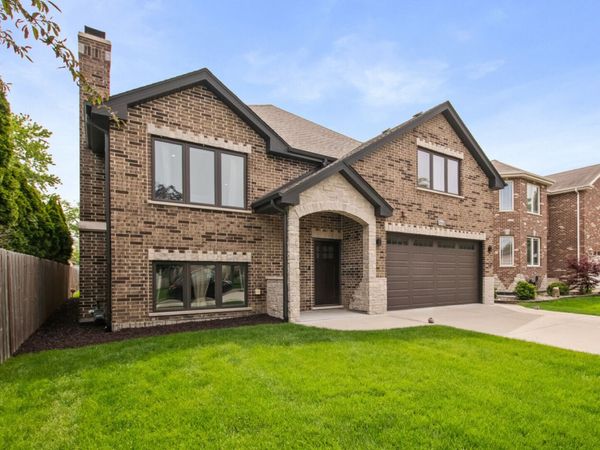 10507 Oxford Avenue , Chicago Ridge, IL 60415