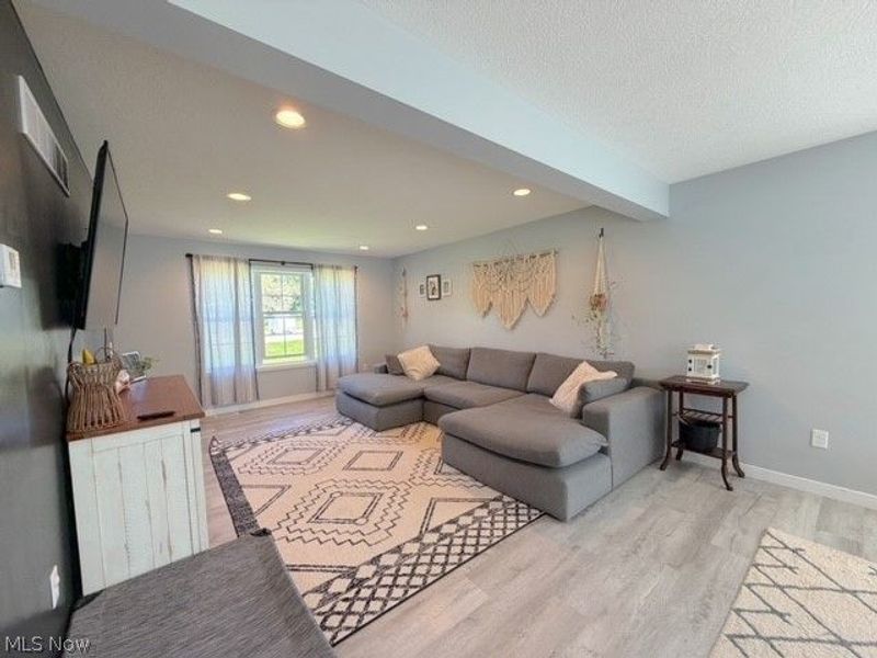 3052 Kerr Drive SE, New Philadelphia, OH 44663 Photo 5